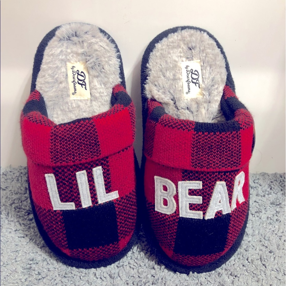 Lil Bear children house slipper size 13- 1. Brand new W/O tags great for Winter